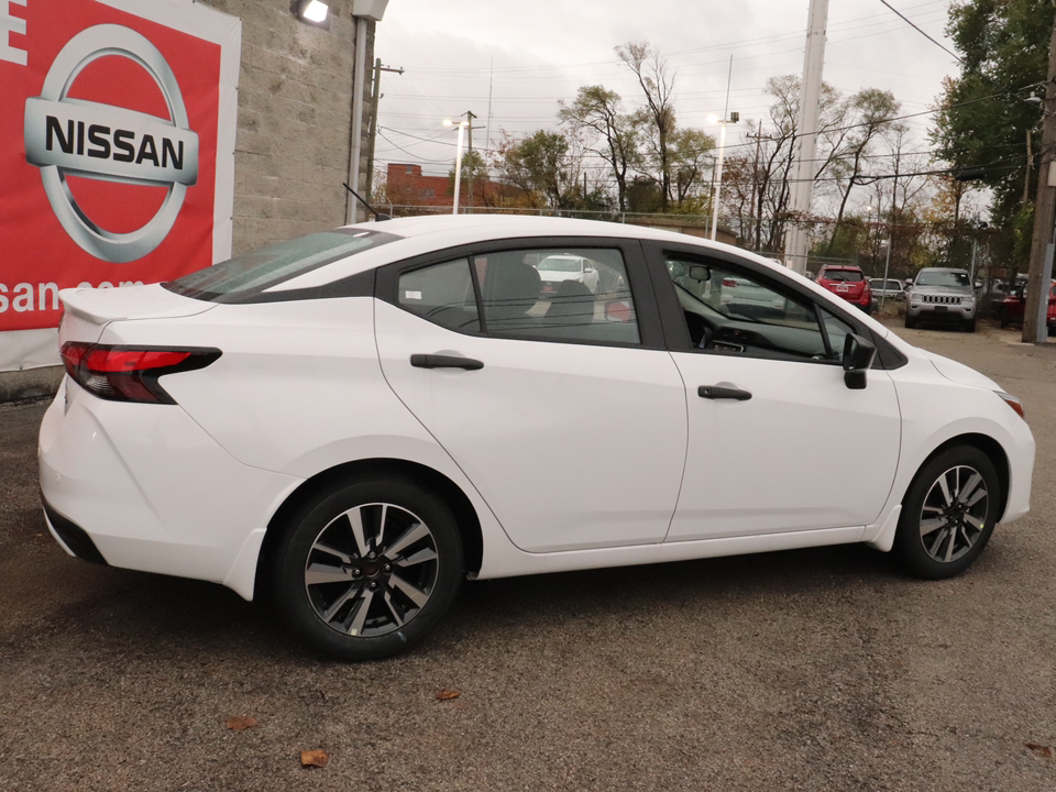 2024 Nissan Versa 1.6 S 27