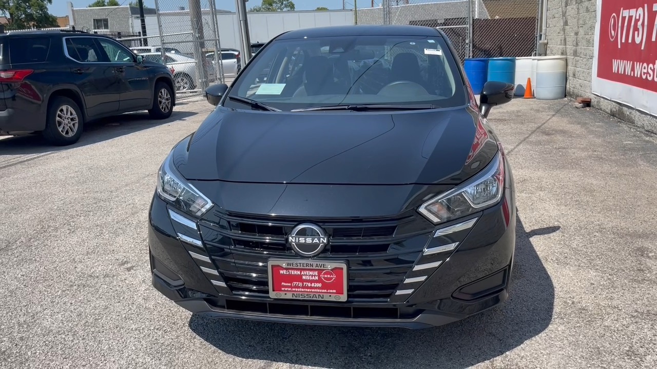 2024 Nissan Versa 1.6 SV 8