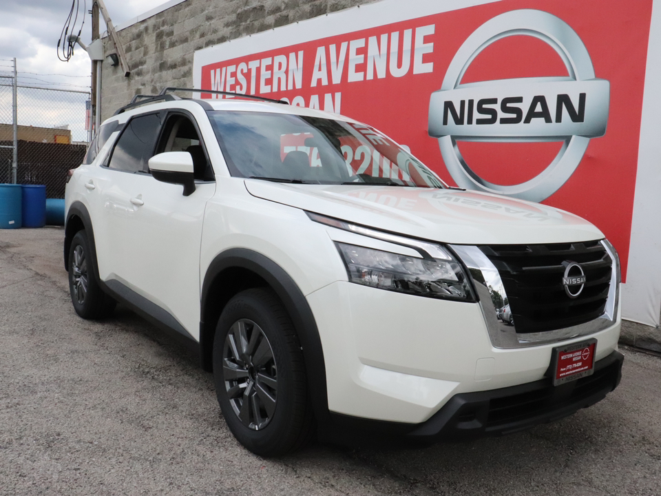 2024 Nissan Pathfinder SV 1