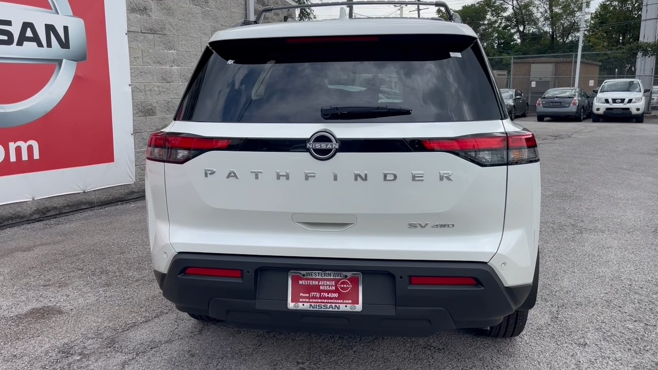 2024 Nissan Pathfinder SV 5