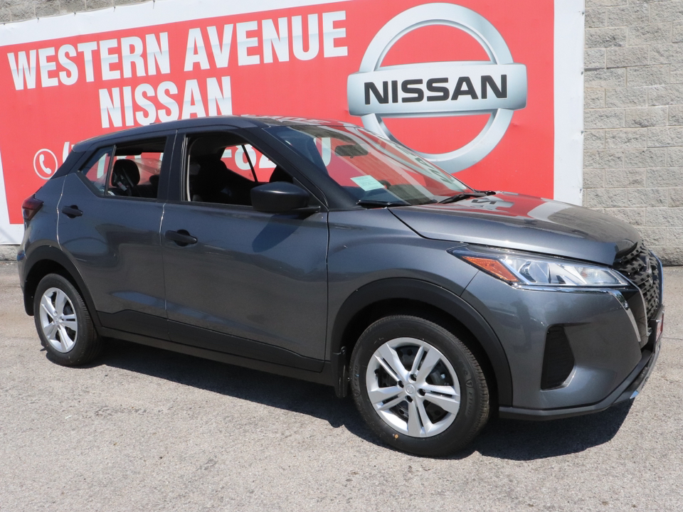 2024 Nissan Kicks S 19