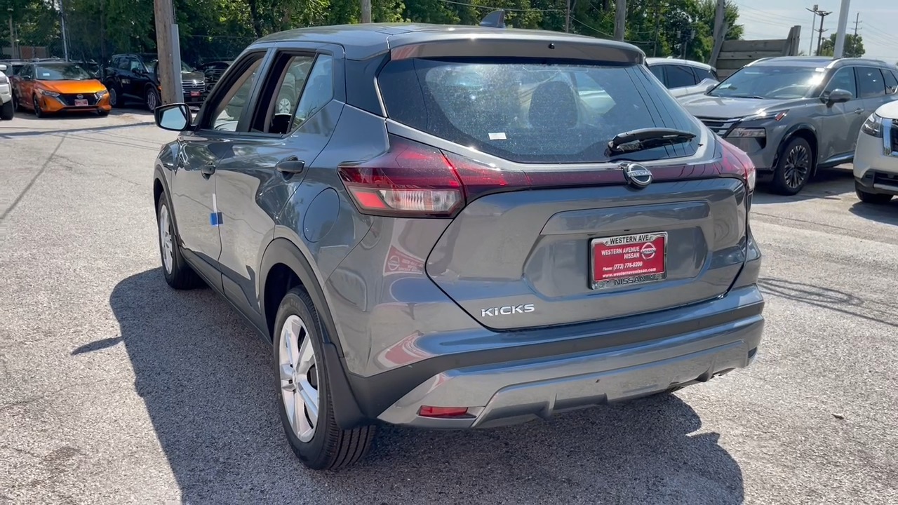 2024 Nissan Kicks S 22