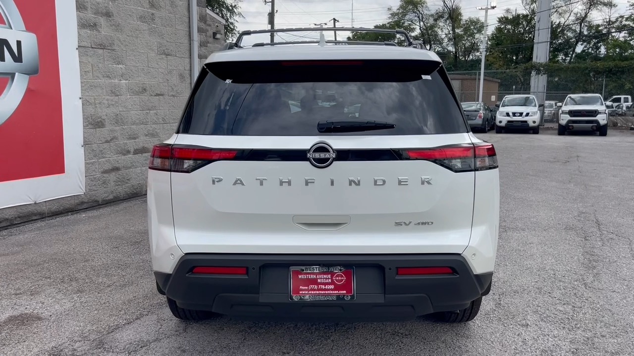 2024 Nissan Pathfinder SV 5