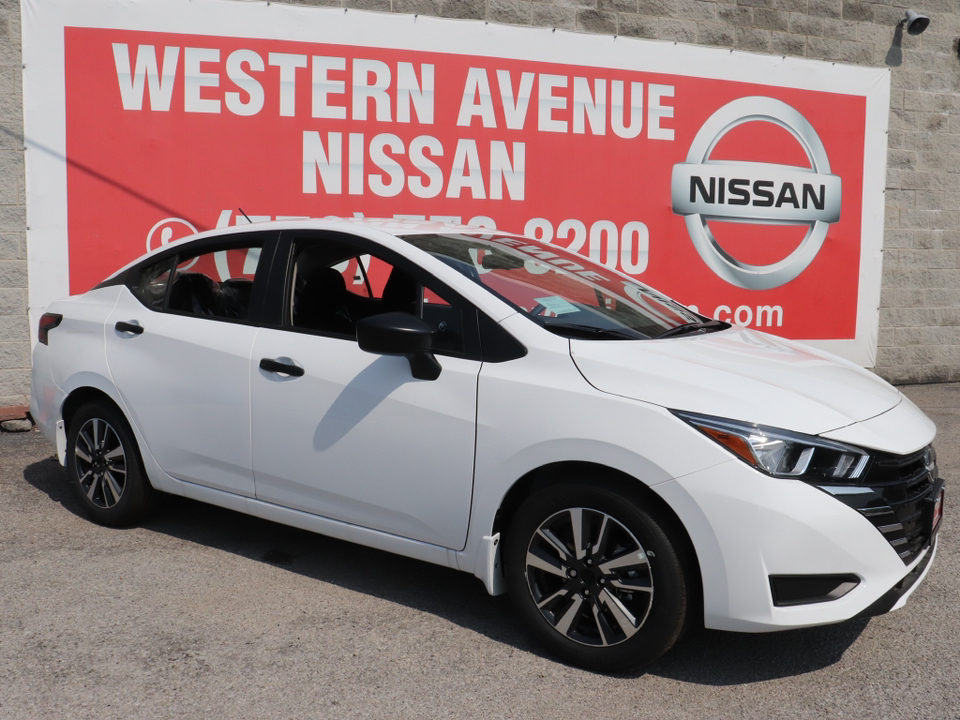 2024 Nissan Versa 1.6 S 3