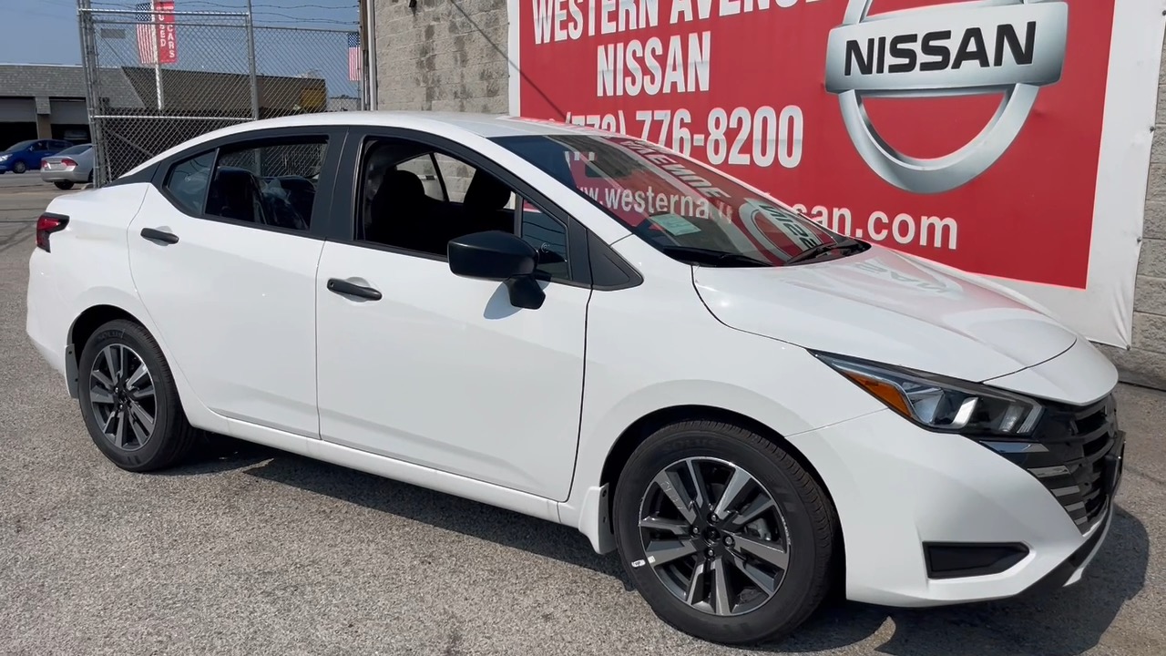 2024 Nissan Versa 1.6 S 19