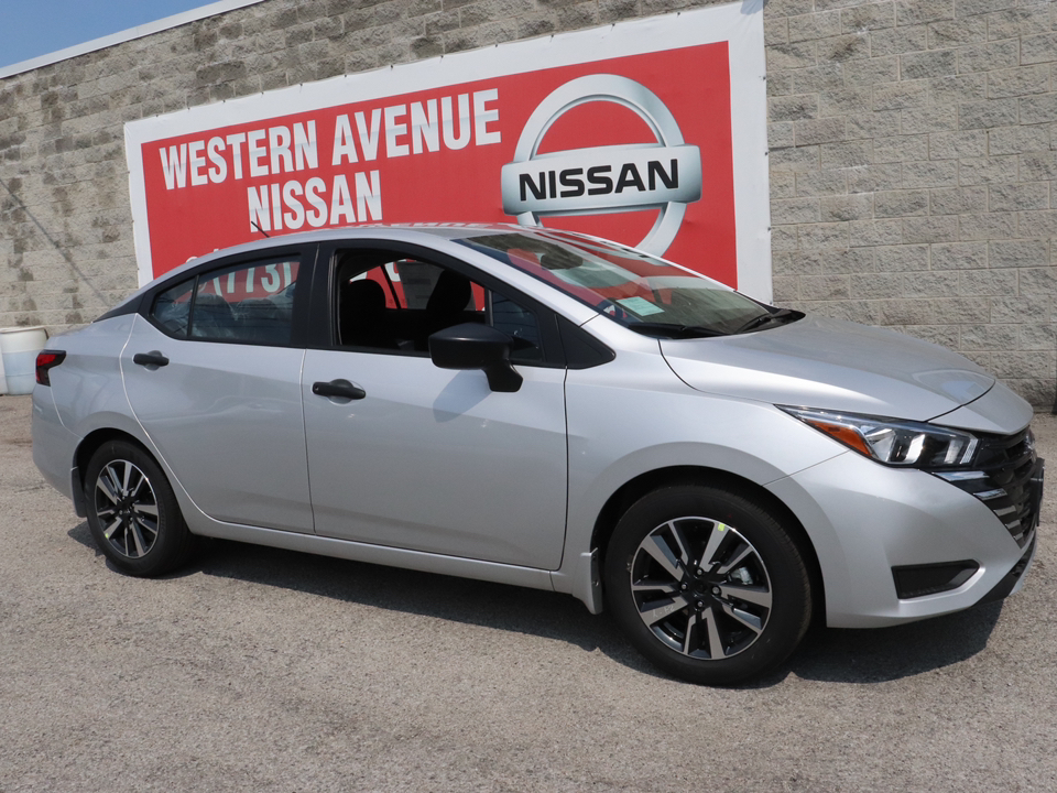 2024 Nissan Versa 1.6 S 3