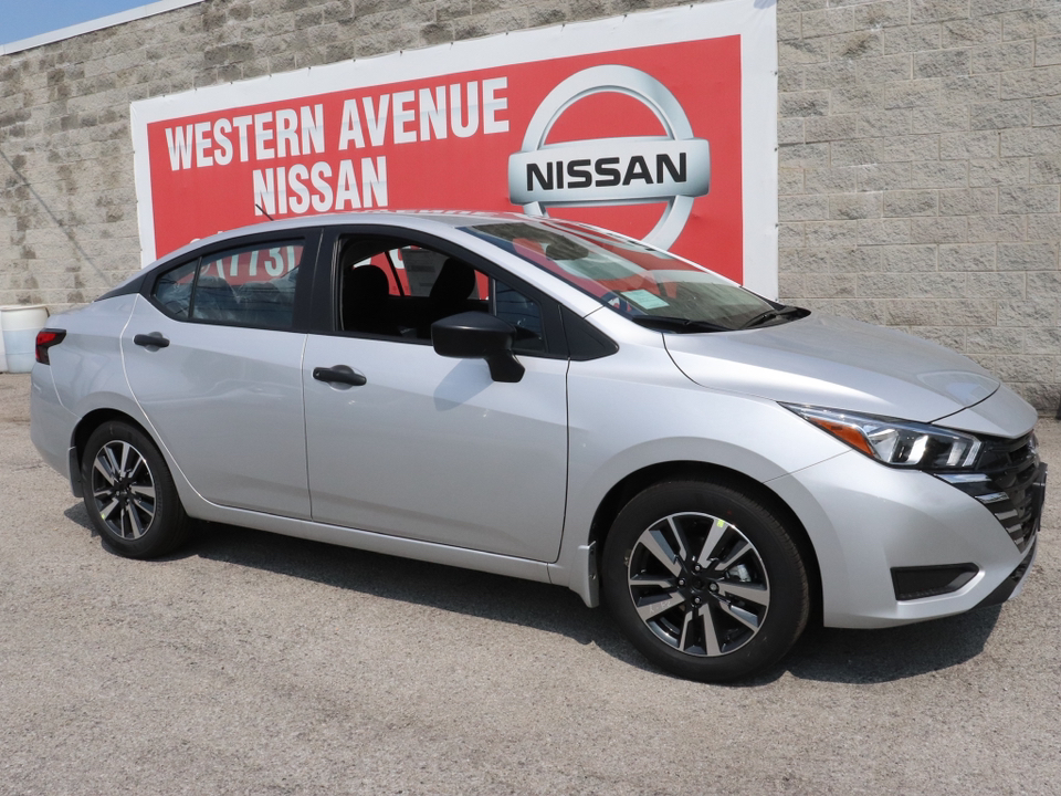 2024 Nissan Versa 1.6 S 18