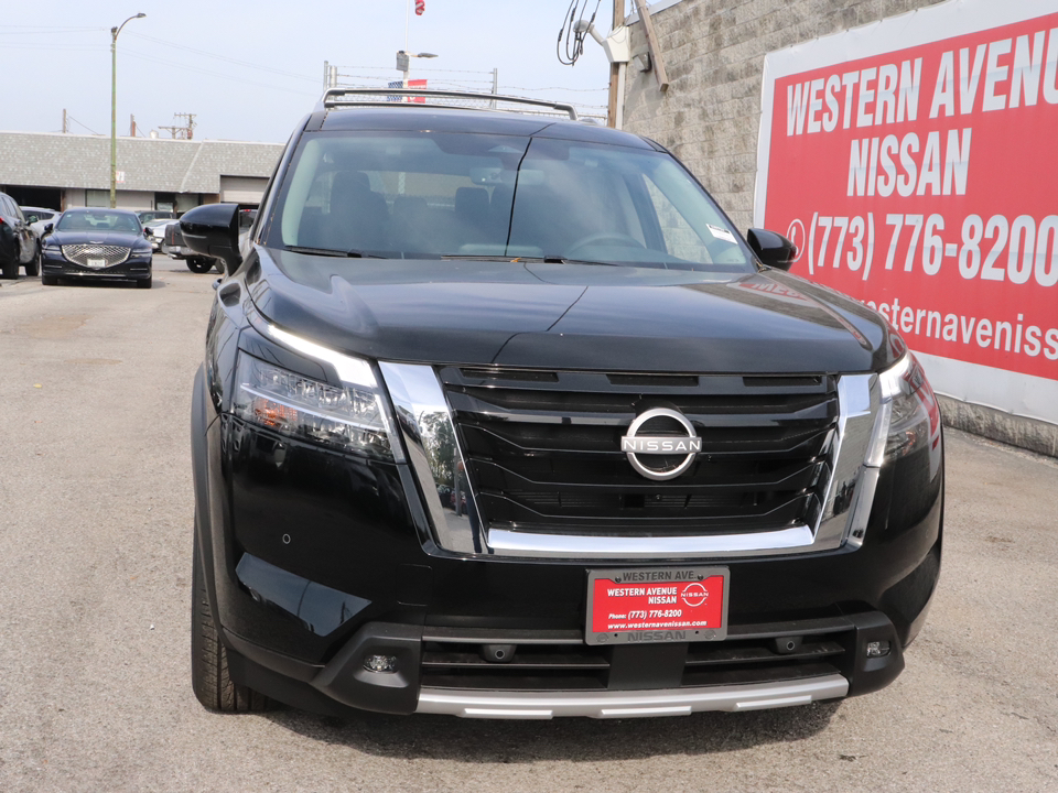 2024 Nissan Pathfinder SL 10