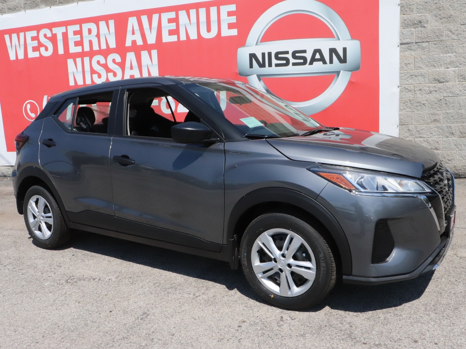 2024 Nissan Kicks S 18