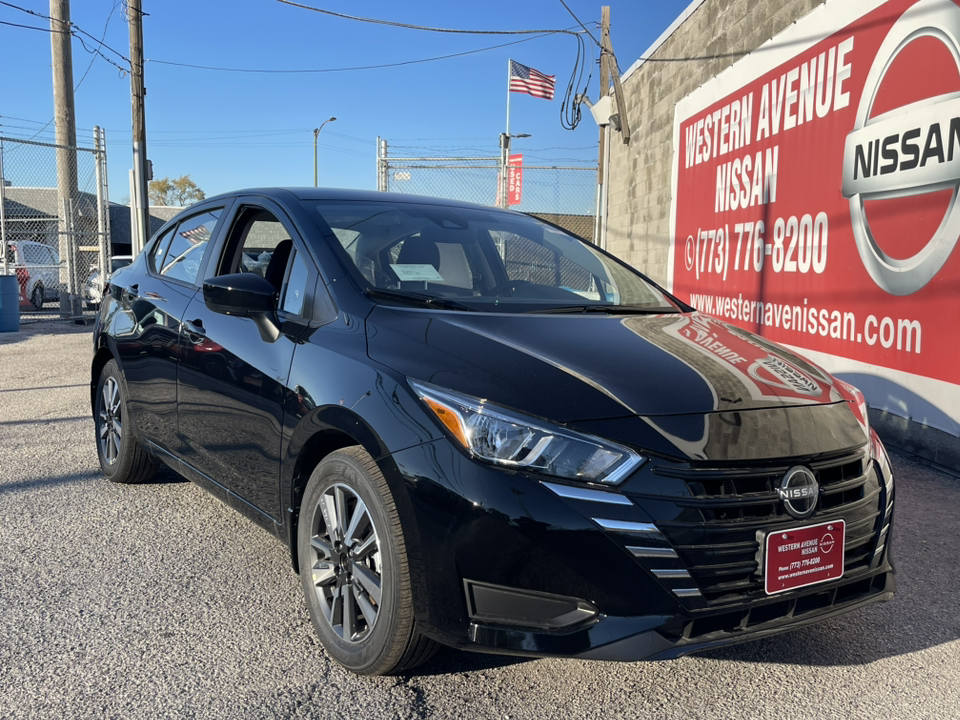 2024 Nissan Versa 1.6 SV 1