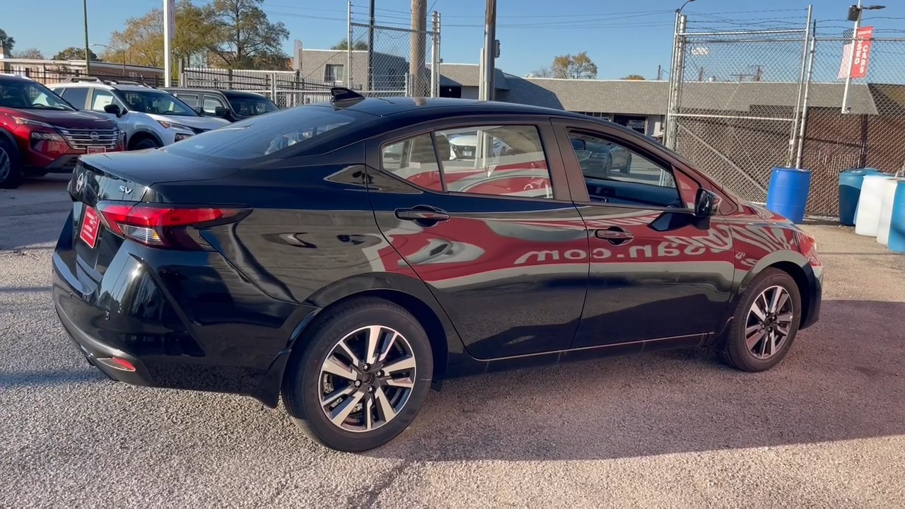 2024 Nissan Versa 1.6 SV 4