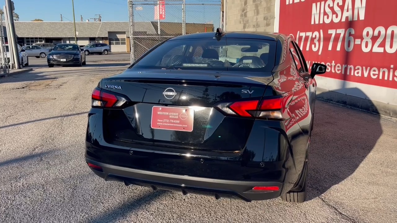 2024 Nissan Versa 1.6 SV 5