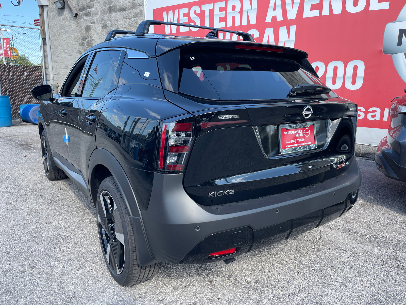 2025 Nissan Kicks SR 25