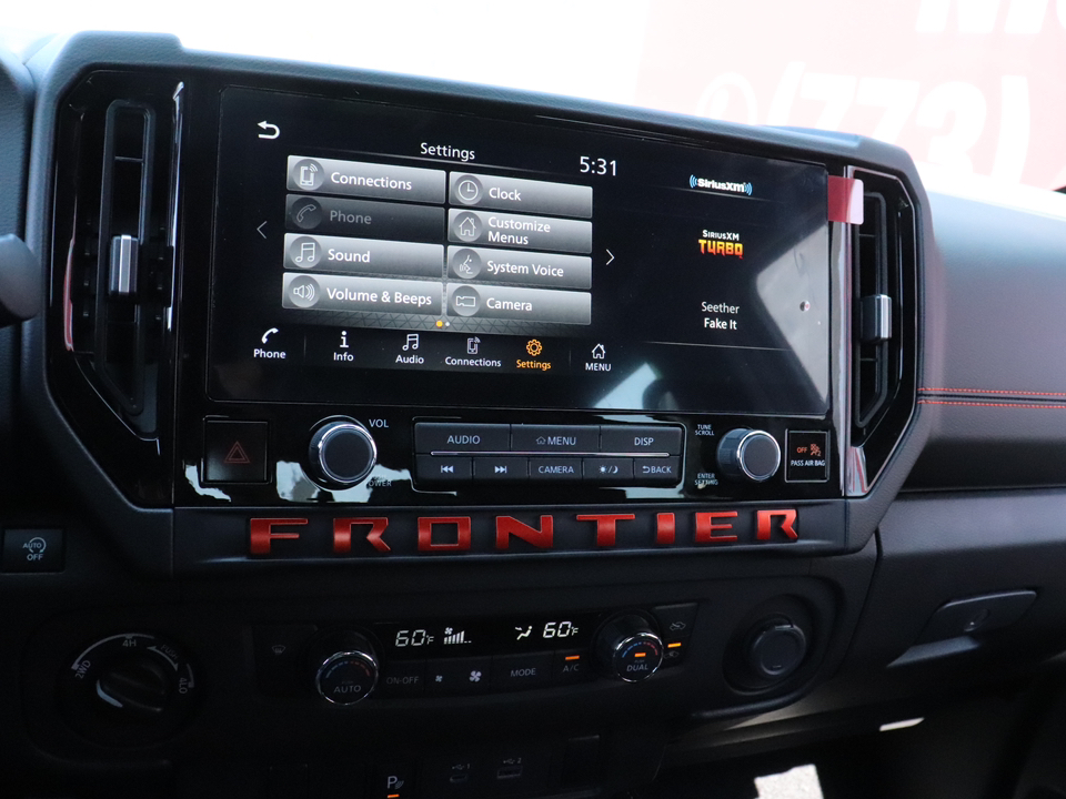 2025 Nissan Frontier PRO-4X 12