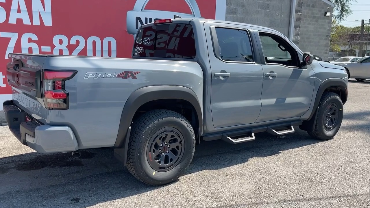 2025 Nissan Frontier PRO-4X 18