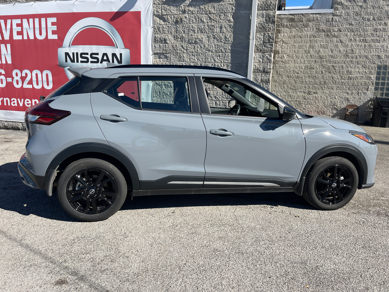 2024 Nissan Kicks SR 24