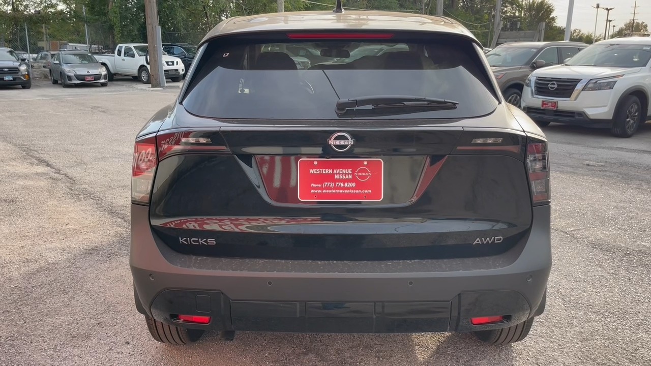 2025 Nissan Kicks SV 24