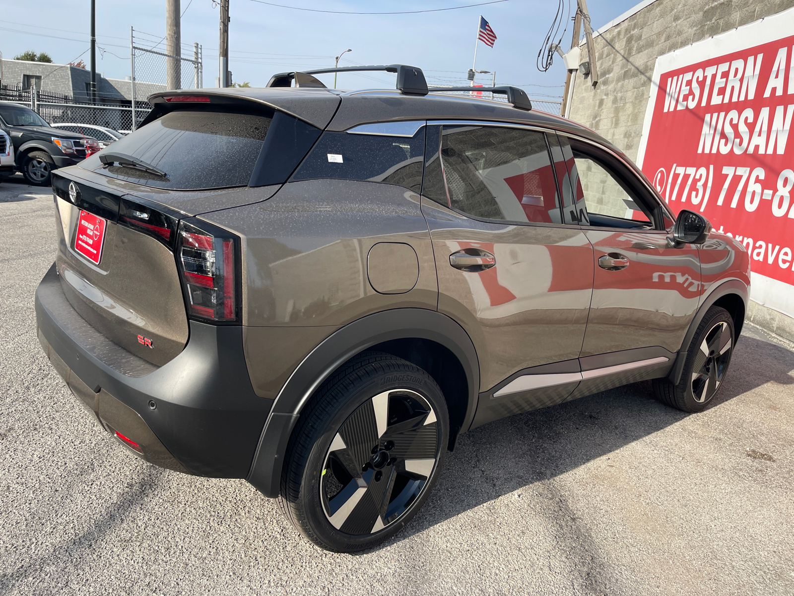 2025 Nissan Kicks SR 4