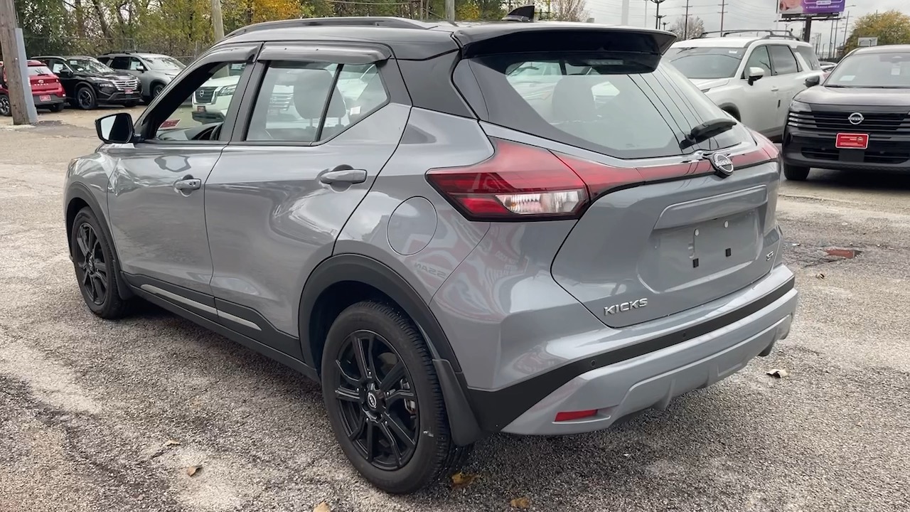 2023 Nissan Kicks SR 26