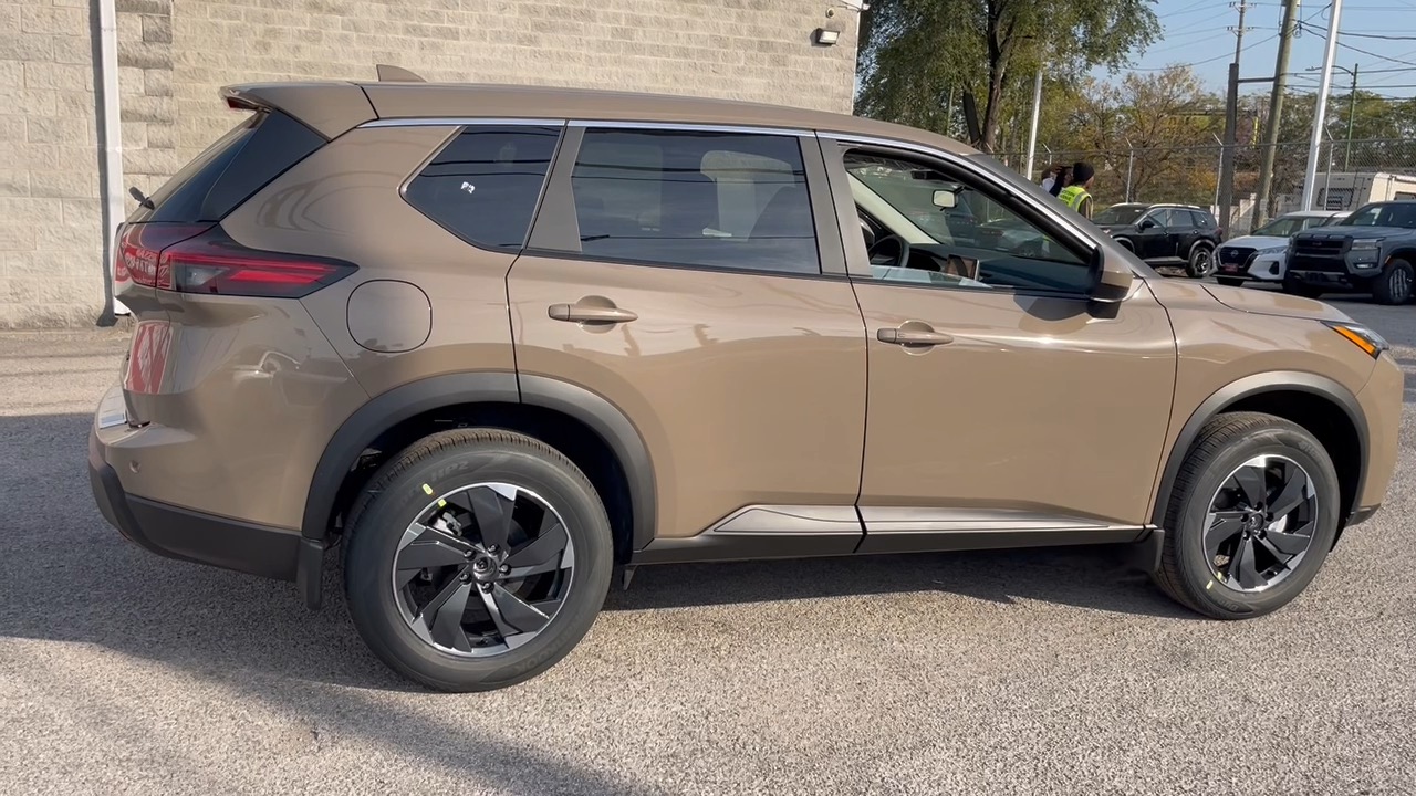 2025 Nissan Rogue SV 3