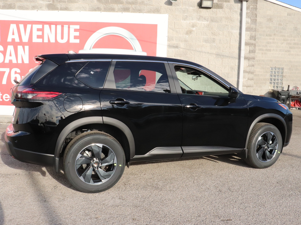 2025 Nissan Rogue SV 3