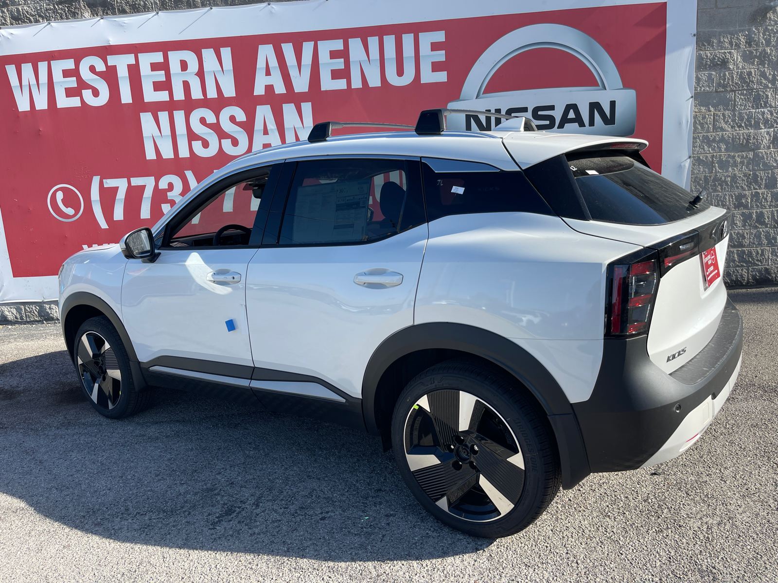 2025 Nissan Kicks SR 6