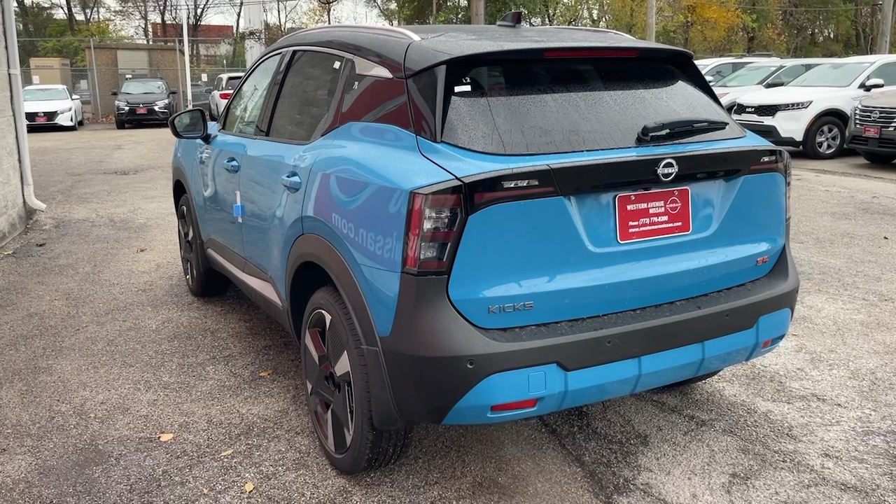 2025 Nissan Kicks SR 4