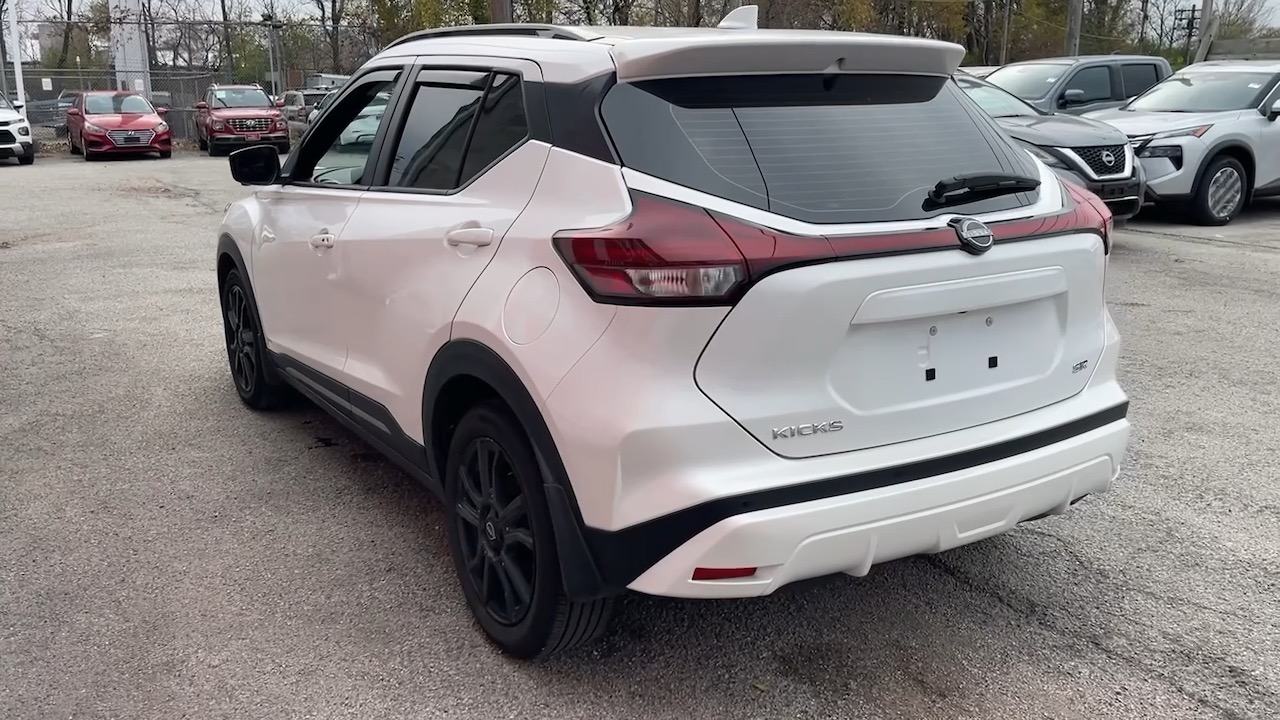 2024 Nissan Kicks SR 21