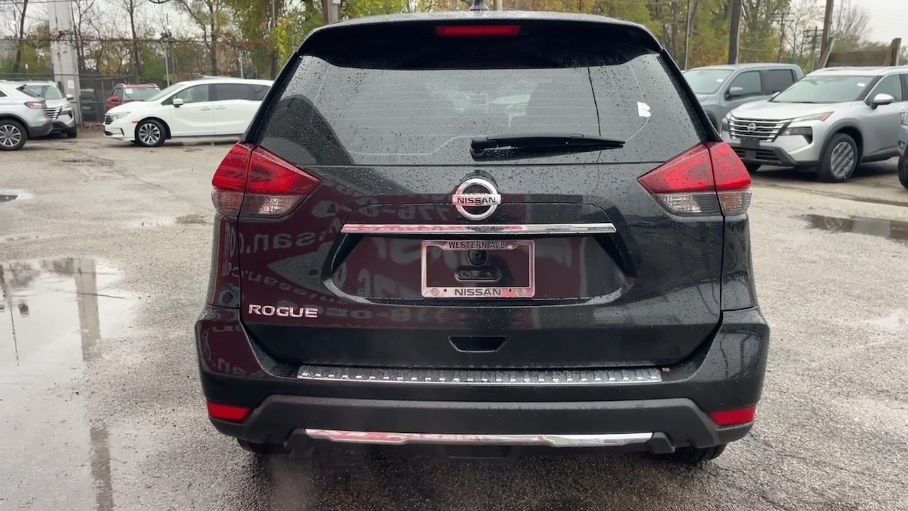 2019 Nissan Rogue  25