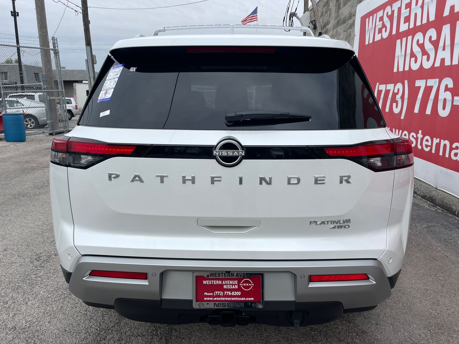 2025 Nissan Pathfinder Platinum 4