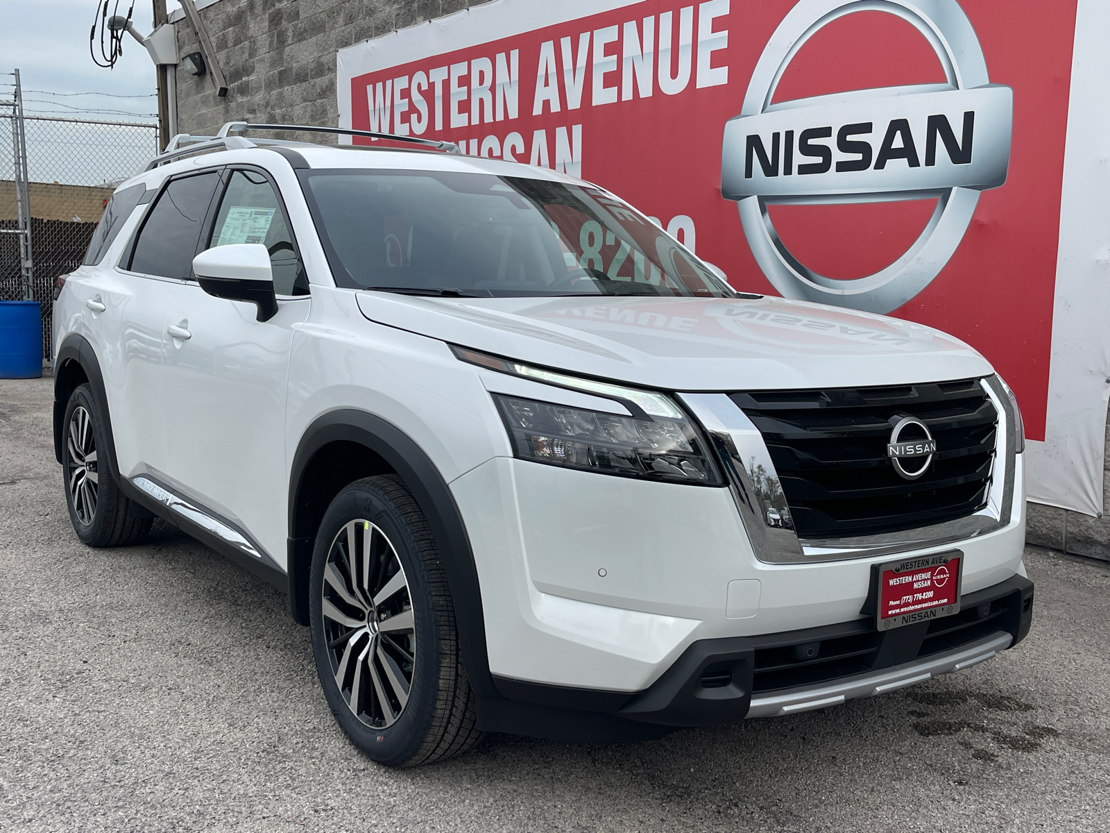 2025 Nissan Pathfinder Platinum 30