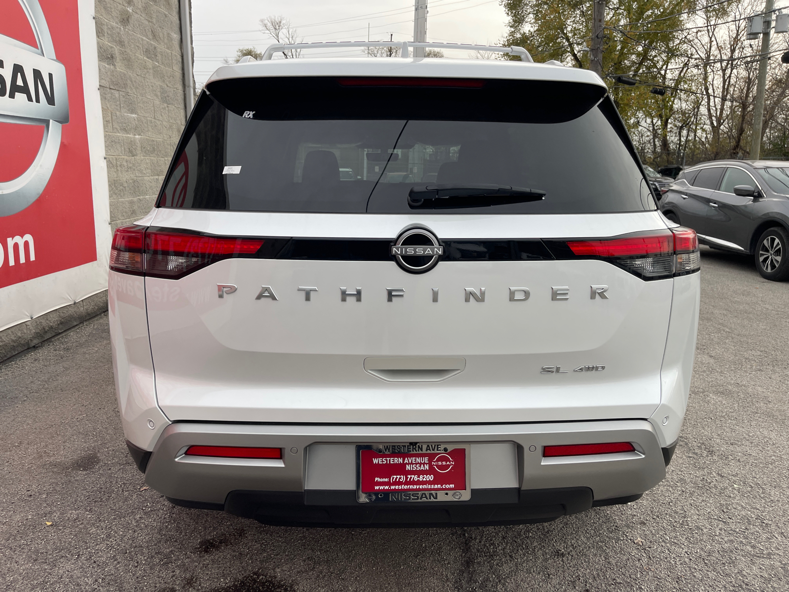 2025 Nissan Pathfinder SL 30