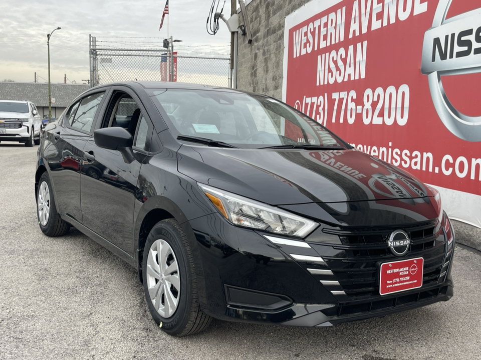 2025 Nissan Versa 1.6 S 1