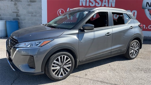 2023 Nissan Kicks SV 2