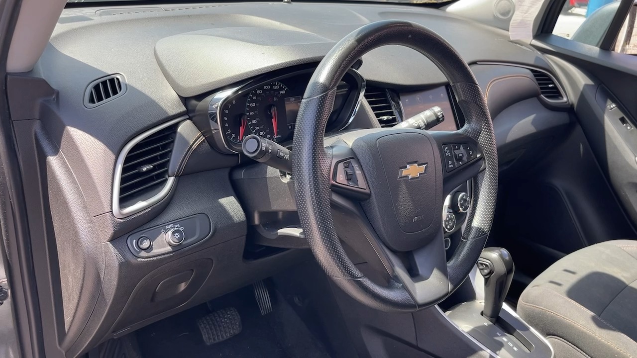 2020 Chevrolet Trax LS 6