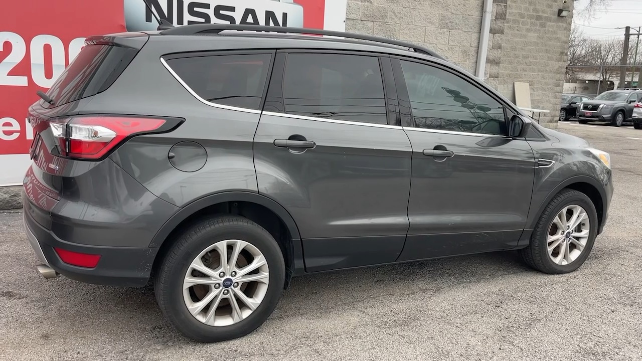 2018 Ford Escape SE 16