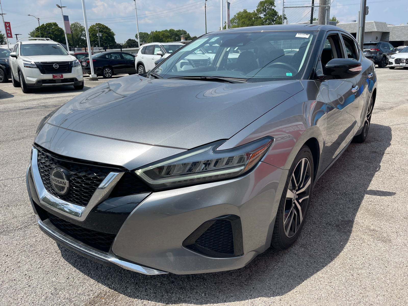 2022 Nissan Maxima SV 27