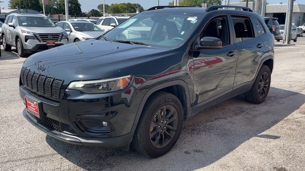 2023 Jeep Cherokee Altitude 28