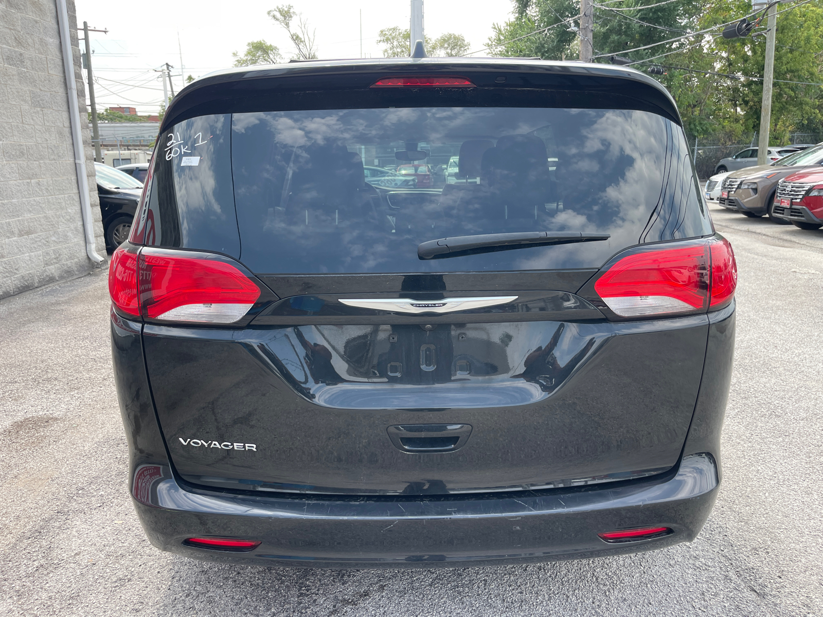 2021 Chrysler Voyager LXI 27