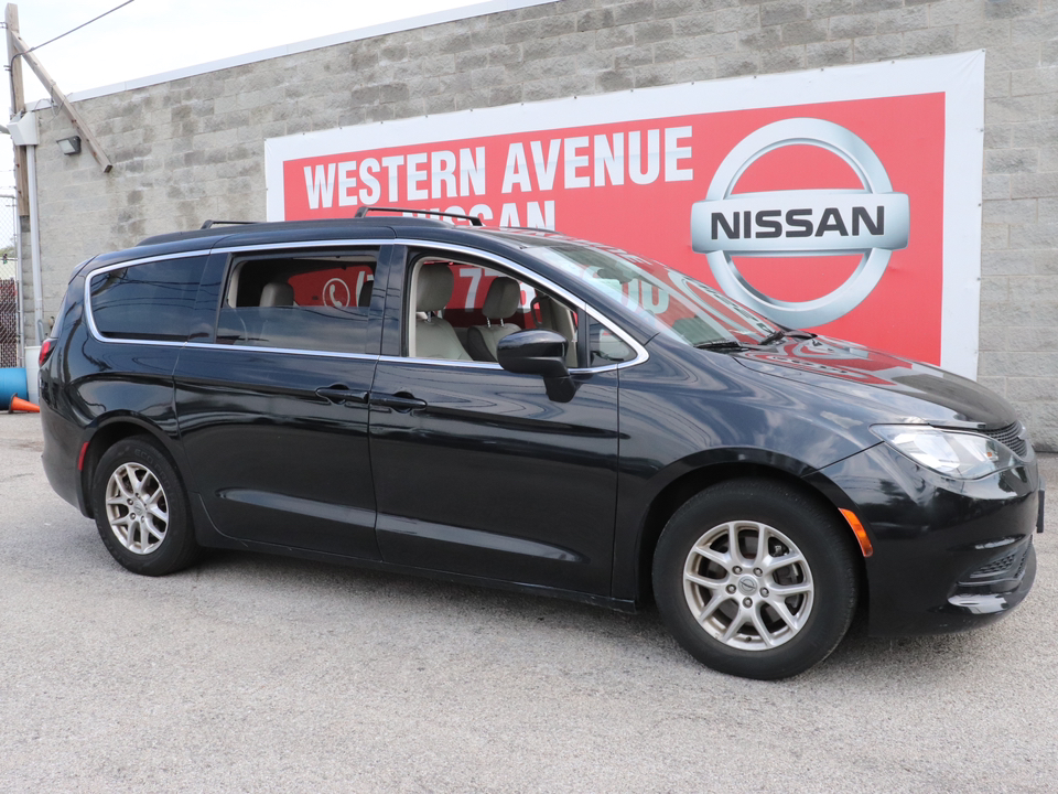 2021 Chrysler Voyager LXI 29