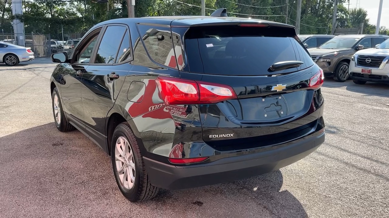 2020 Chevrolet Equinox LS 26