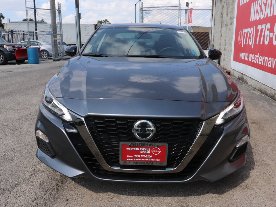 2022 Nissan Altima 2.5 SR 8