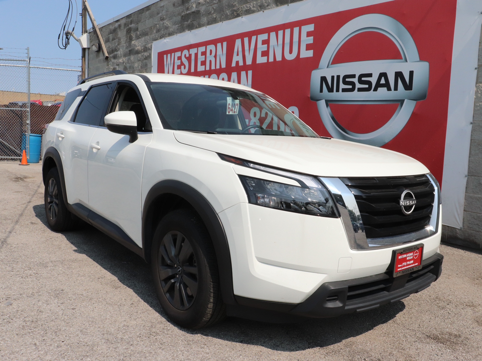 2023 Nissan Pathfinder SV 1