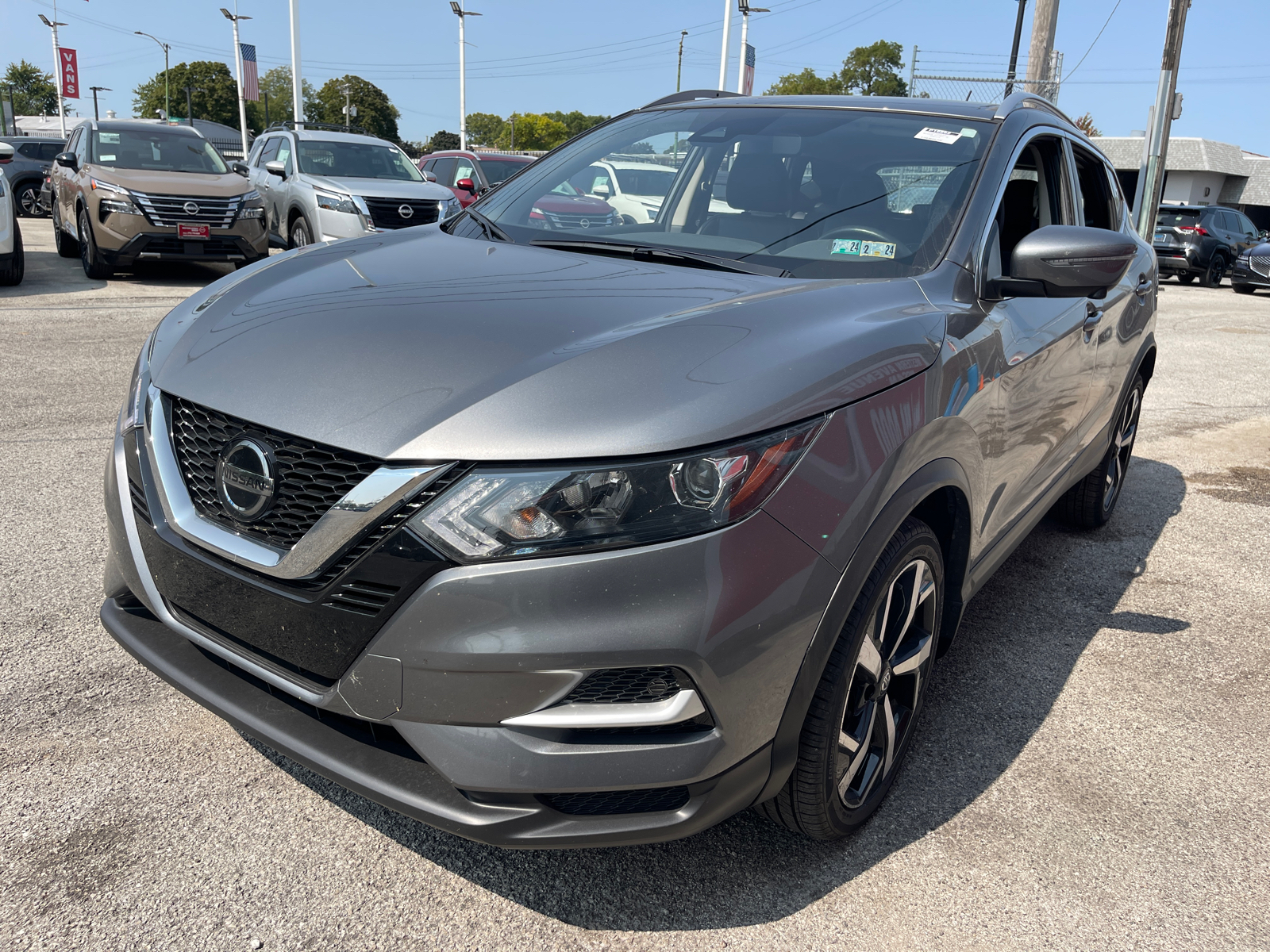 2022 Nissan Rogue Sport SL 6