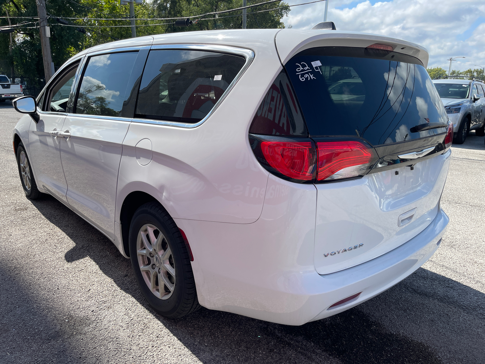 2022 Chrysler Voyager LX 24