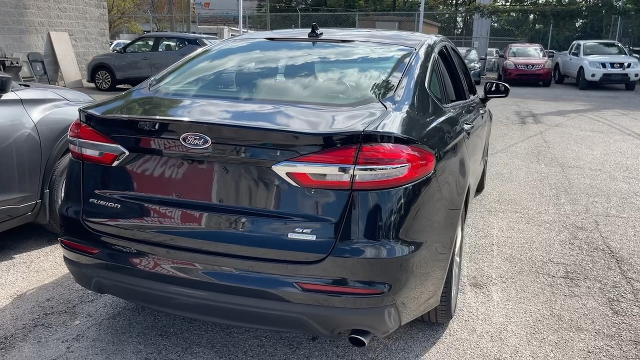 2020 Ford Fusion SE 4