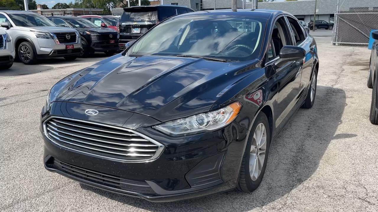 2020 Ford Fusion SE 23