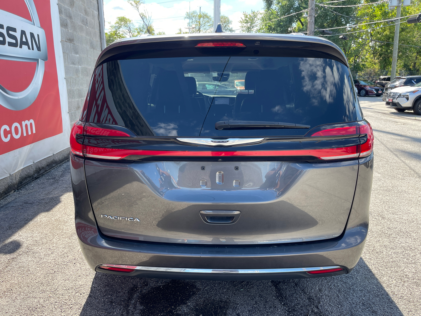 2022 Chrysler Pacifica Touring L 4