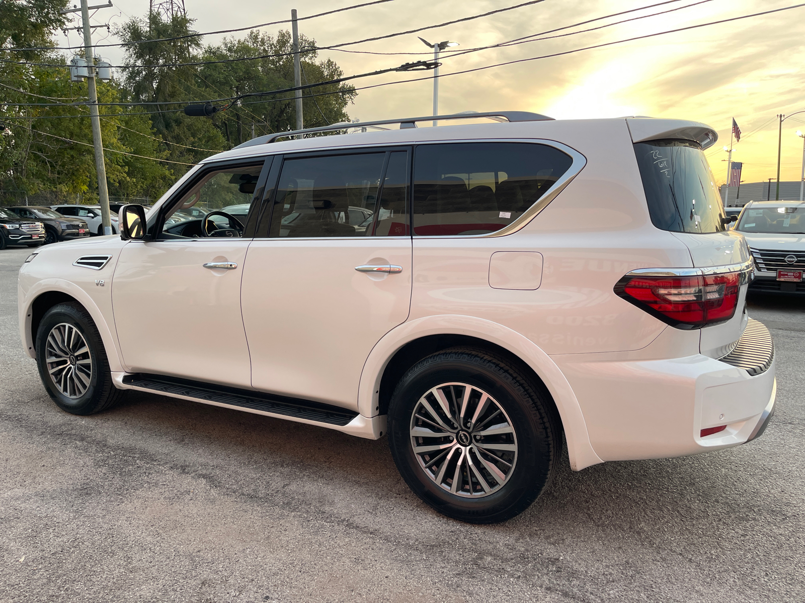 2022 Nissan Armada SL 7