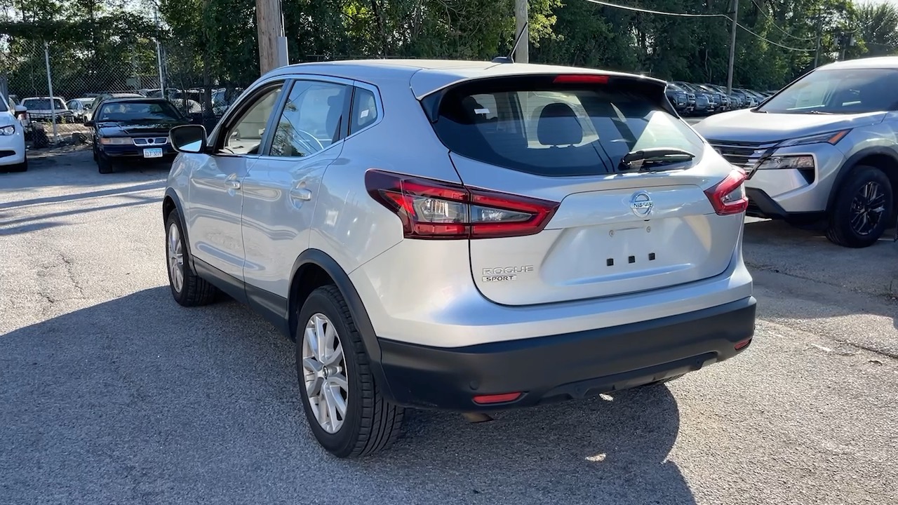 2022 Nissan Rogue Sport S 6